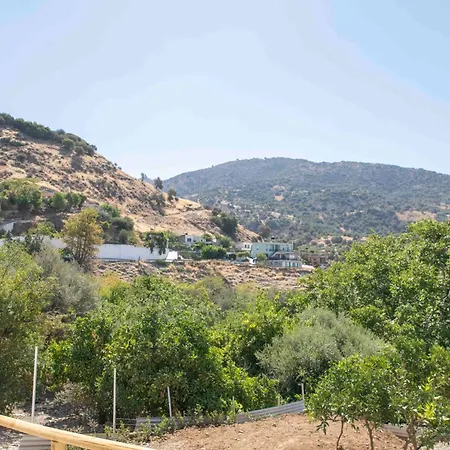 Holiday home Two Brothers Stone House Magarikari