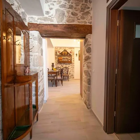 Holiday home Two Brothers Stone House *